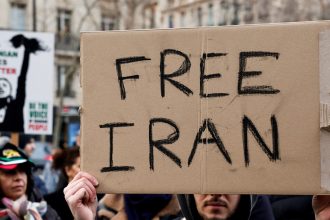 Exilio iraní en Francia: amenazas del régimen persa y nueva seguridad