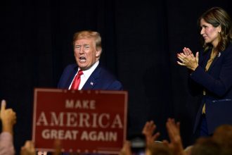 Trump Revela Nuevo Reemplazo para Kristi Noem en Seguridad Nacional