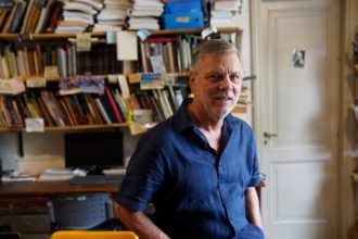 De carpas en climas extremos a un premio global: el arqueólogo argentino