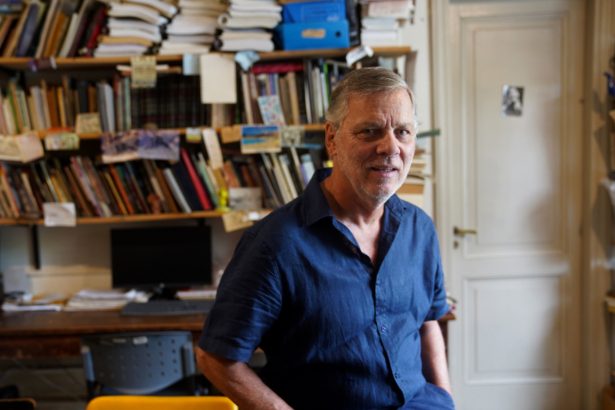 De carpas en climas extremos a un premio global: el arqueólogo argentino