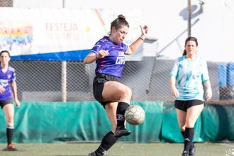 Fútbol Femenino en Auge: ¡1 de Cada 4 Mujeres Ya Juega!
