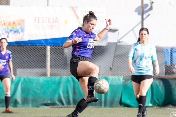 Fútbol Femenino en Auge: ¡1 de Cada 4 Mujeres Ya Juega!