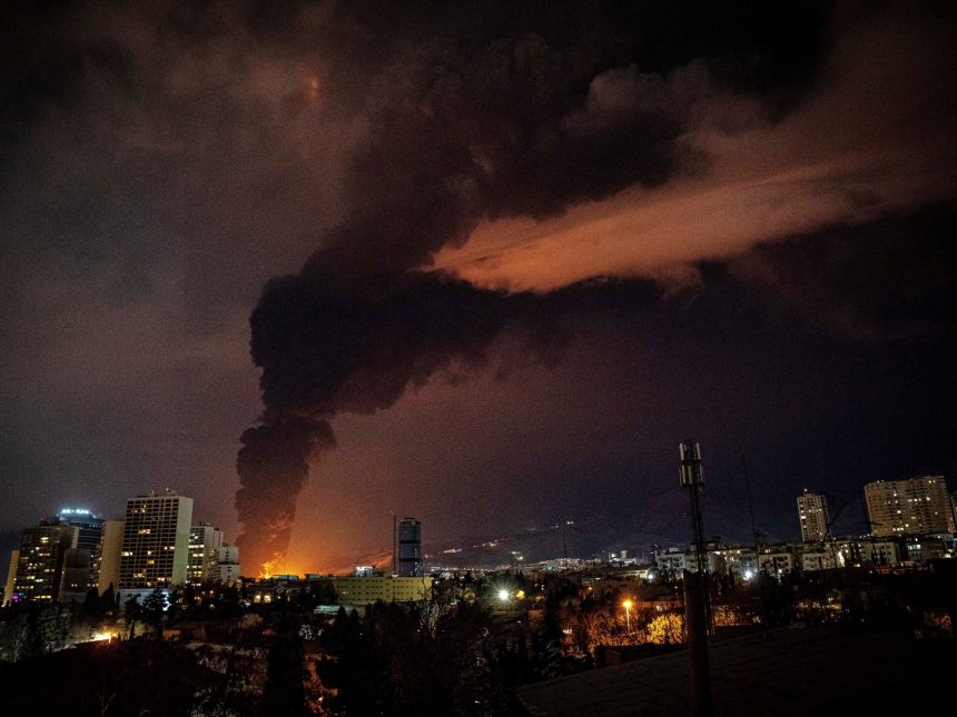 Impacto del Conflicto en Irán: Petróleo a Más de 100 Dólares y Trump Actúa