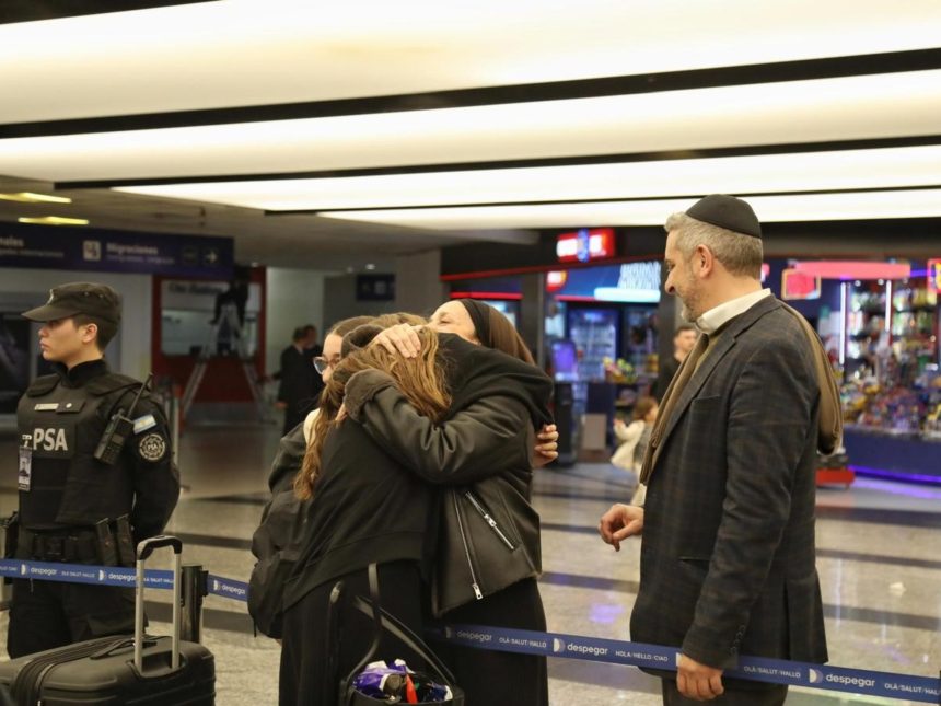 ¡Buena noticia! 97 argentinos varados en Emiratos ya regresaron