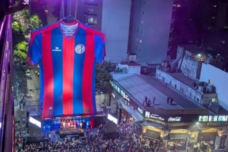 San Lorenzo deslumbra con sus nuevas camisetas en San Juan y Boedo