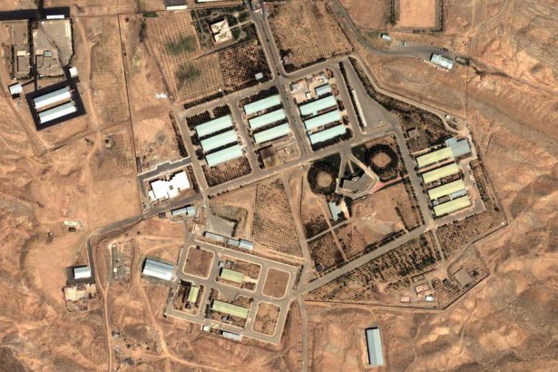 Israel Ataca Instalación Nuclear en Irán y Amenaza a El Líbano