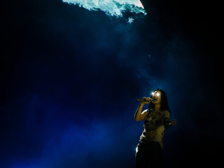 Lorde Brilla en Lollapalooza 2026: Innovación y Emoción en Escena