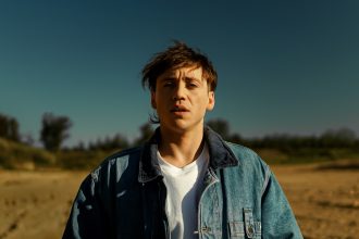 Lollapalooza 2026: Artistas, Escenarios y Horarios del Sábado 14