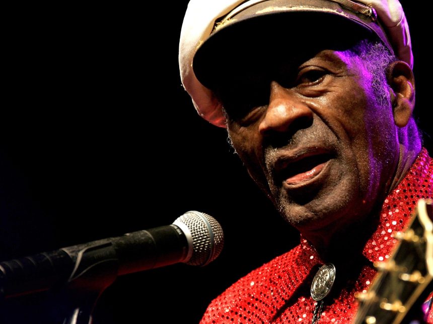 Chuck Berry: El Rey del Rock que Desafió a Yoko Ono y Keith Richards