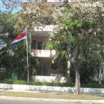 Un aliado de Trump cierra su embajada en Cuba: ¿Qué significa esto?