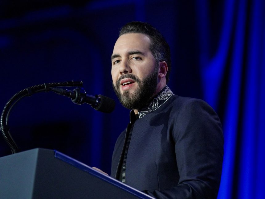 Bukele propone cadena perpetua para menores en crímenes graves