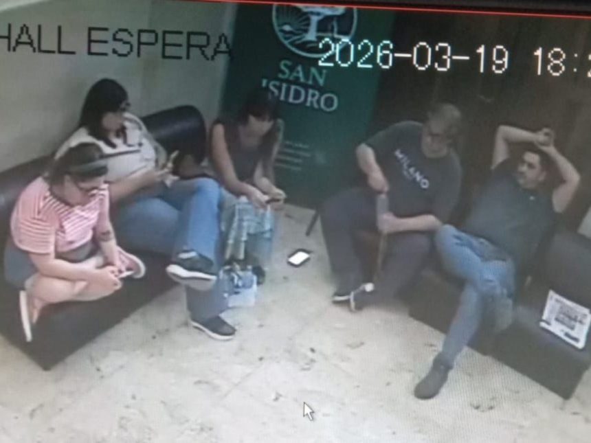 Concejal y funcionarios ocupan oficina del intendente en San Isidro