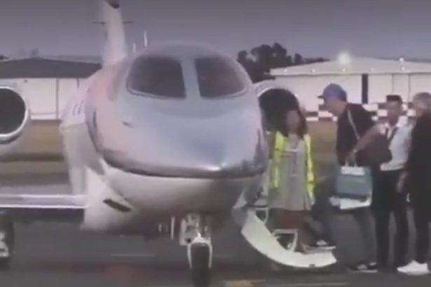 Revelan que gremialista grabó a Manuel Adorni antes de su vuelo