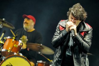 Desgarrador homenaje de Ciro Martínez a Daniel Buira, fundador de Los Piojos