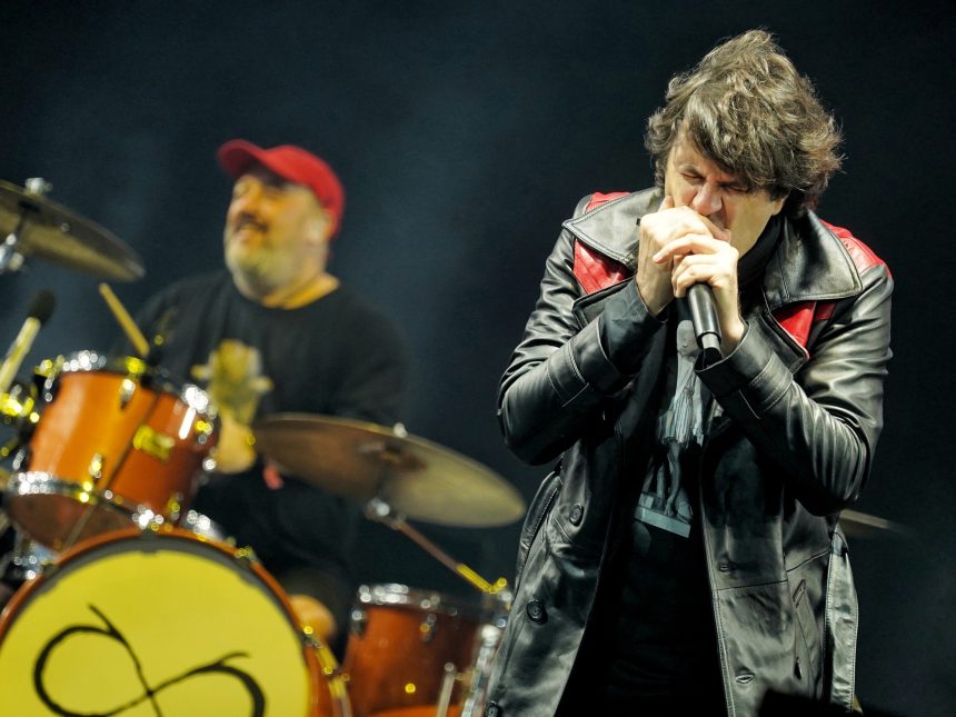 Desgarrador homenaje de Ciro Martínez a Daniel Buira, fundador de Los Piojos