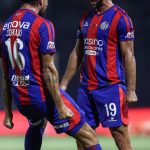 San Lorenzo arrasa a Deportivo Rincón y espera nuevo DT con alivio