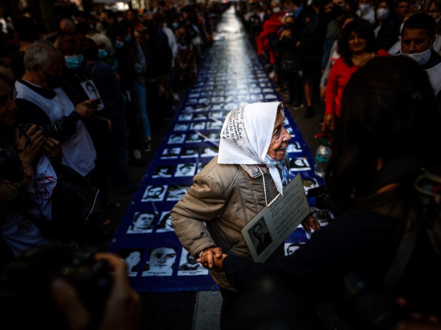 Argentina Tras el Golpe: Sur, Paredón y Nuevos Desafíos