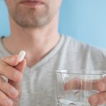 Colesterol y Estatinas: ¿Cuándo Medicarse? Un Experto Analiza Pros y Contras