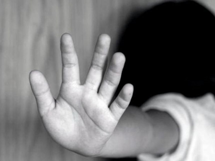 Denuncian el uso de niños como proyectiles en falsos abusos