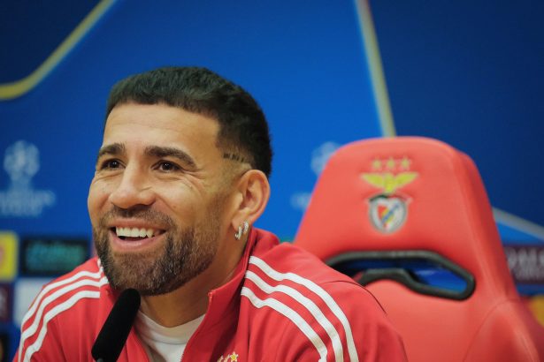 ¿Otamendi a River? Villarroel responde a los rumores del campeón