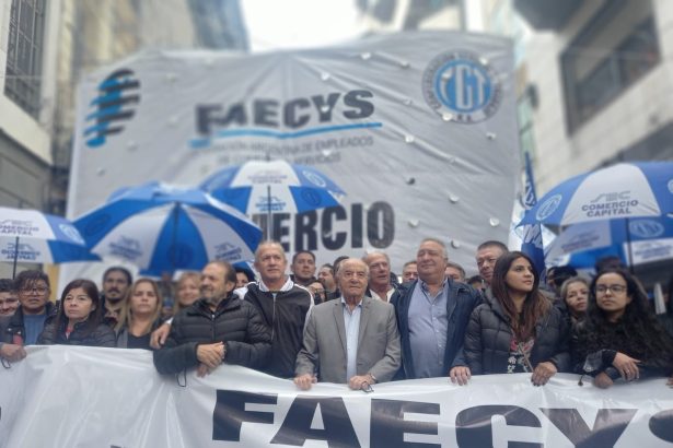 Justicia detiene reforma laboral: sindicato de Comercio lo logra