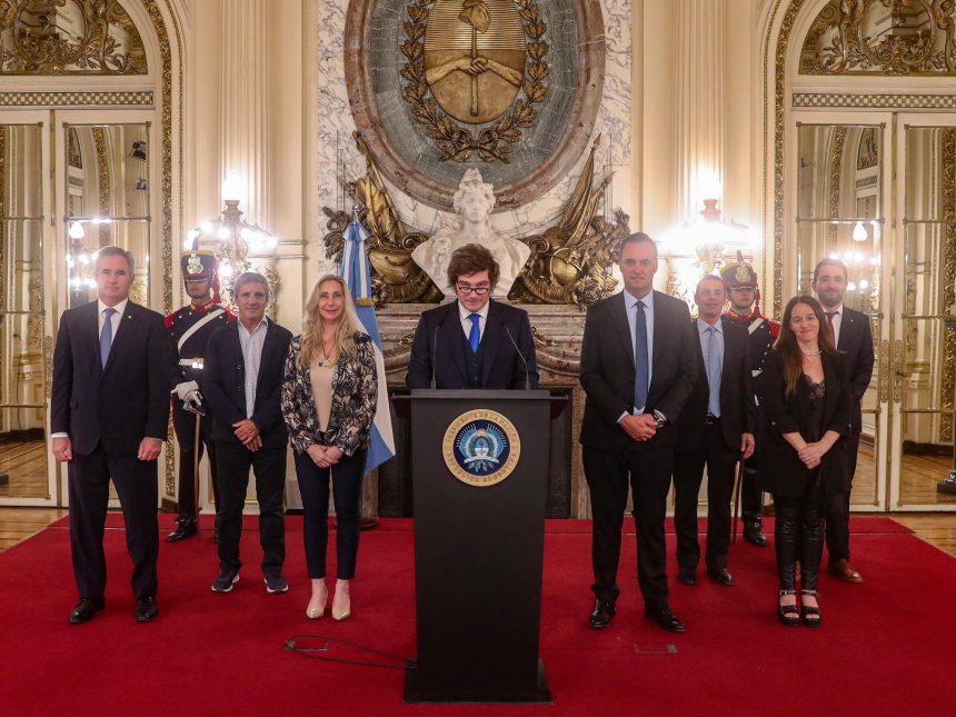 Milei celebra fallo de YPF: críticas a Cristina y Kicillof