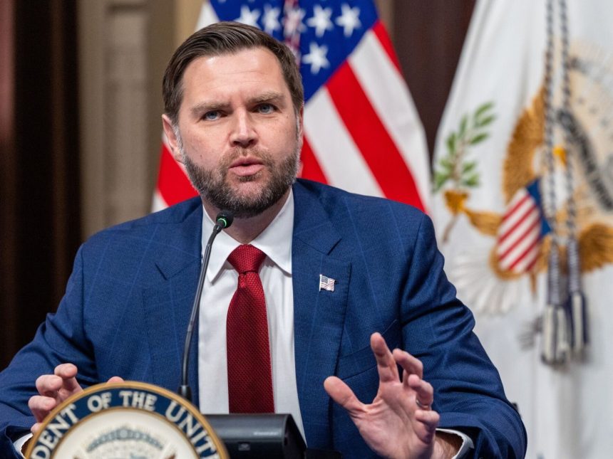 Vicepresidente de EE. UU. llama ‘demonios’ a los extraterrestres