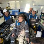 Manuel Adorni en la mira: El Gobierno se aferra a YPF para desviar la atención