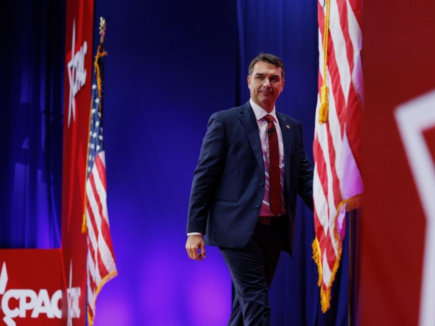 El hijo de Bolsonaro se ve como presidente: ¿un nuevo Trump en Brasil?