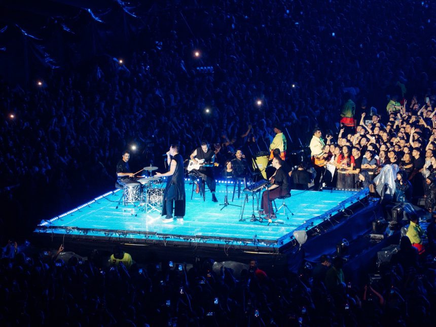 Tan Biónica deslumbró en Vélez: lluvia, sorpresas y Calamaro