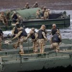 EE.UU. Intensifica la Guerra contra Irán: Tropas en el Frente