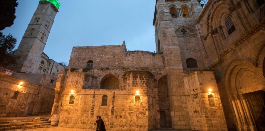 Italia exige a Israel permitir la misa del Domingo de Ramos en el Santo Sepulcro