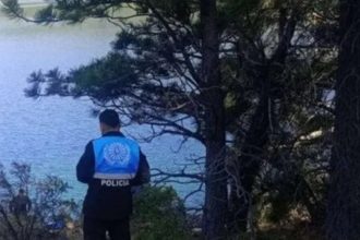 Tragedia en Lago Epuyén: Hombre fallece tras vuelco de veleros