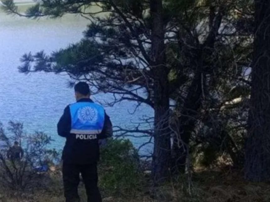 Tragedia en Lago Epuyén: Hombre fallece tras vuelco de veleros