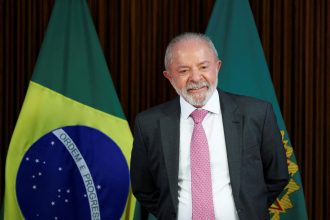 Lula da Silva elige a su vice y reestructura gabinete para octubre