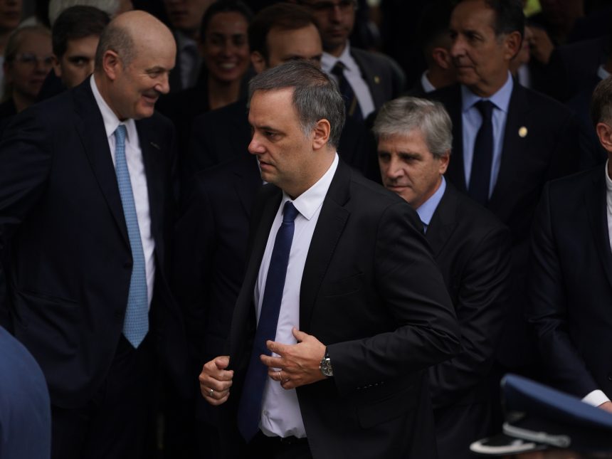 El Gabinete se Reúne el Lunes: Apoyo Firme a Manuel Adorni