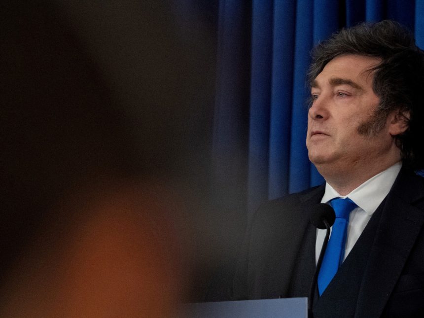 Milei Reinventa su Estrategia: Nuevas Tácticas para Defender su Gobierno