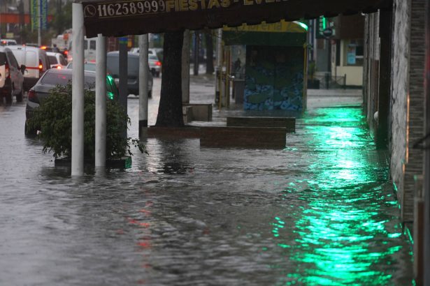 Impactante temporal en el AMBA: granizo, inundaciones y alertas