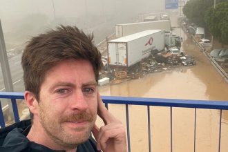 Valencia: Entre la Devastación y la Esperanza en Mundos Íntimos