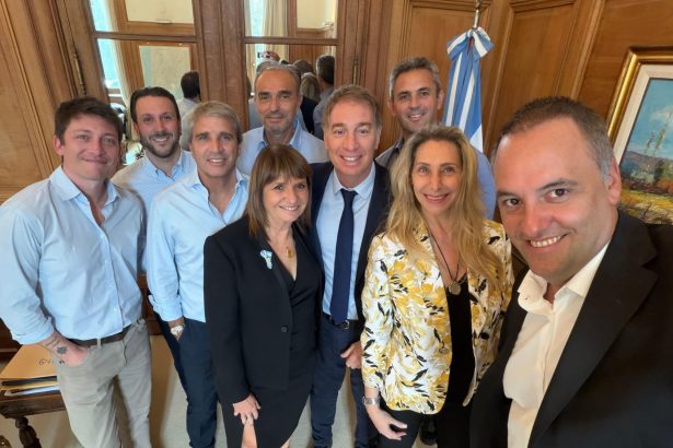 Conflicto en el Gobierno: Crisis por Adorni y apoyo a Milei