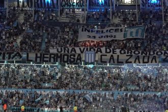 Racing desata la pasión: 20 mil hinchas llenan el Cilindro antes del clásico