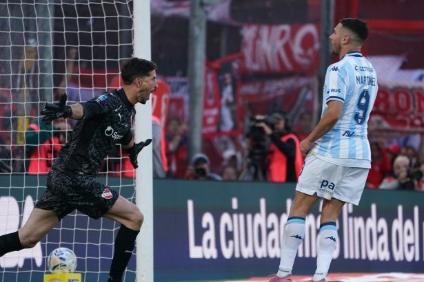Maravilla Martínez: La tarde inolvidable con Racing y su insólito gol