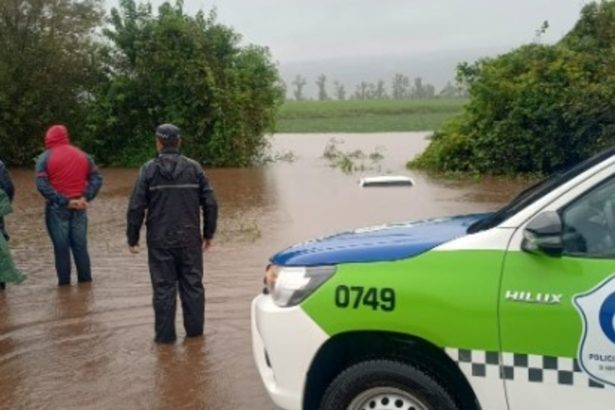 Impacto de la Tormenta en Tucumán: Casi 100 Escuelas Sin Clases