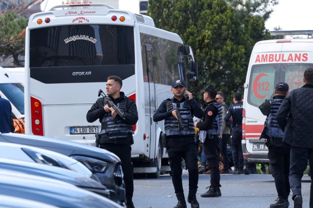 Intento de asalto al consulado de Israel en Estambul: atacante abatido