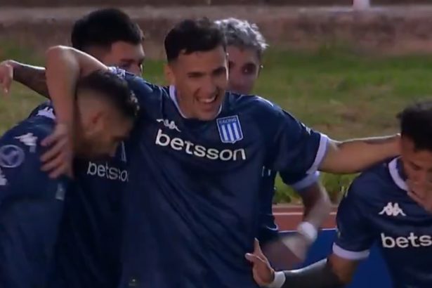 Racing brilla en la Sudamericana: triunfo agónico ante Independiente Petrolero