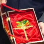 EE.UU. devuelve a Bolivia un crucifijo guardado por 35 años