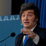 Milei reconoce dificultades económicas y critica al periodismo: ¡Paciencia!