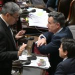Alarma en el oficialismo: Oposición celebra interpelación a Adorni