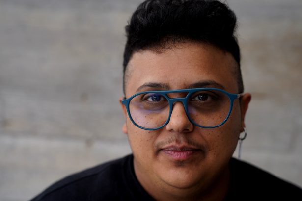 Mocchi: El artista trans que deslumbró a Paul McCartney