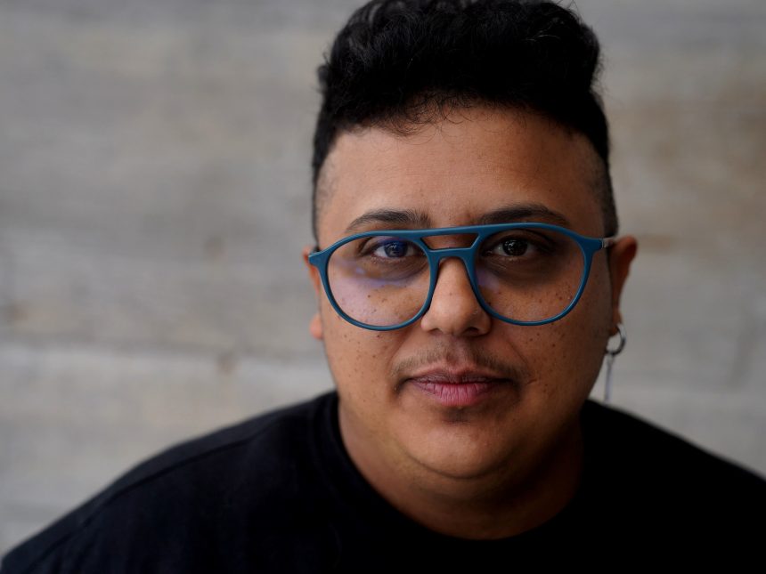 Mocchi: El artista trans que deslumbró a Paul McCartney